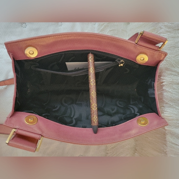 Ferragamo Leather Baguette - Picture 9 of 15